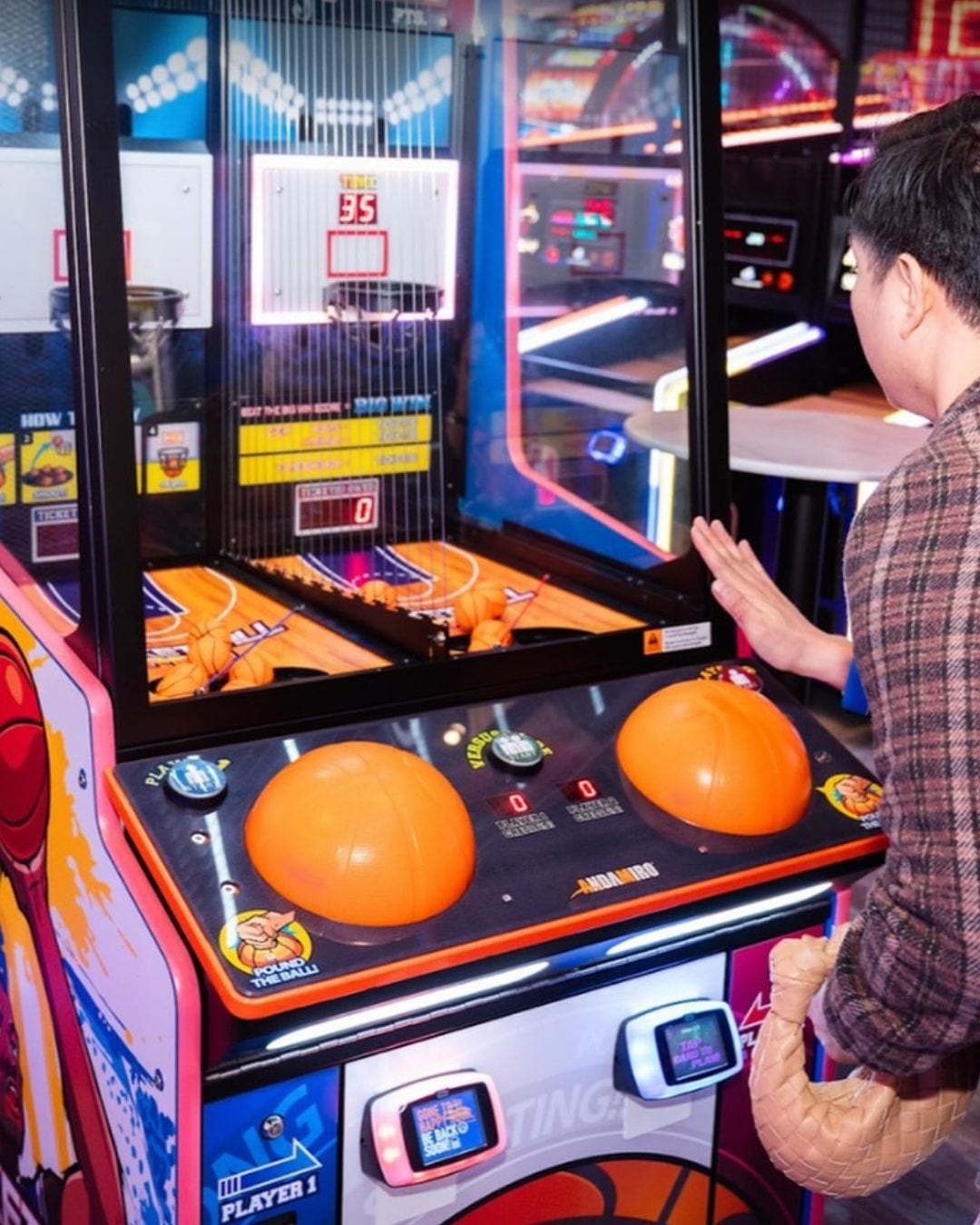 dave and buster's